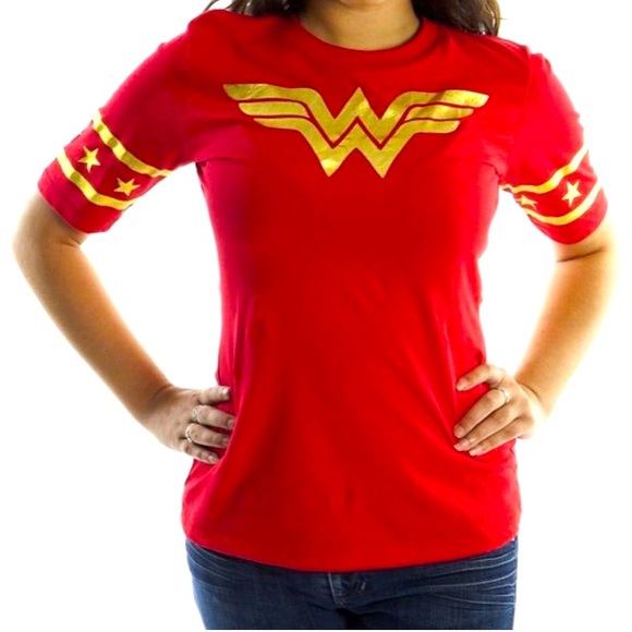 Wonder Woman NWT L (11/13) Silver & Red Striped Sleeves Red Juniors T-Shirt Tee - Picture 5 of 7